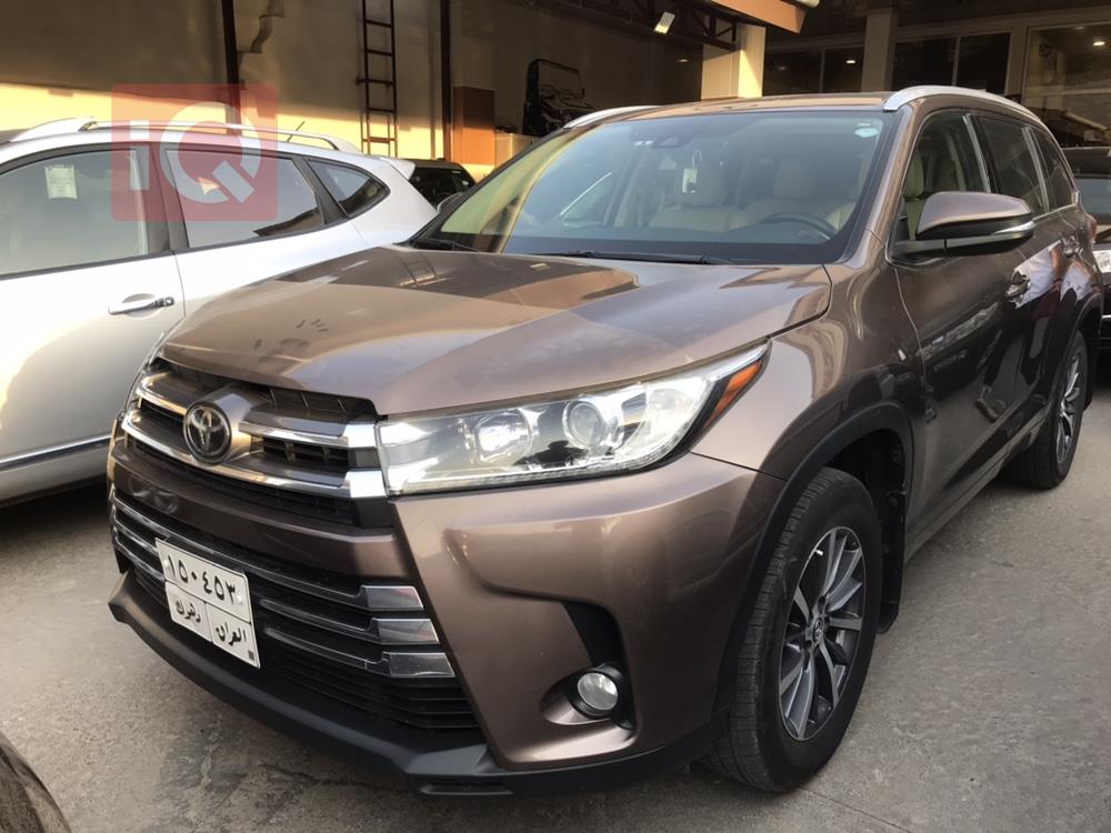 تۆیۆتا هایلاندەر